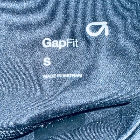 GapFit High Rise Power Crop Leggings Black - Picture 13 of 13